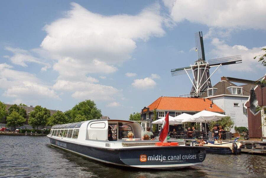 Haarlem: Sightseeing Canal Cruise through the City Center - Jopenkerk, Stadsschouwburg, and the city’s public face