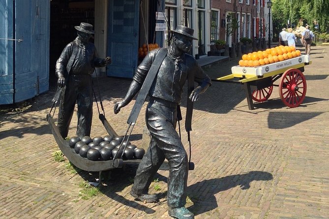 Half-Day Edam and Volendam Private Walking Tour from Amsterdam - What makes the private guide worthwhile