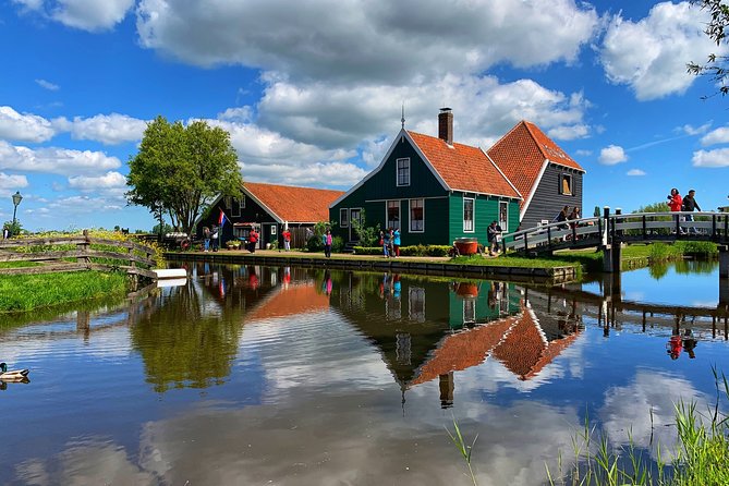 Half-Day Private Guided Sightseeing Tour of Zaanse Schans - The old Albert Heijn shop and Dutch household life