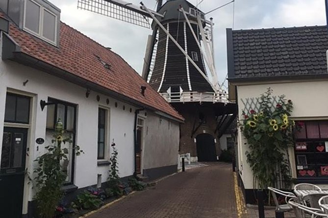 Hattem's Windmills, Bakeries and Ghosts: A Self-Guided Audio Tour - Starting with a windmill at Dorpsweg 2