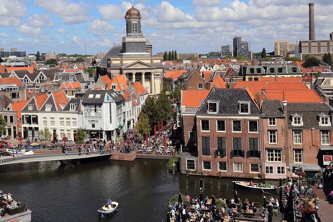 Historical Leiden: Private Tour with Local Guide - Meeting at Leiden Centraal and reaching the old city