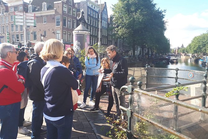 Historical tour of Amsterdam with Italian guide - What this Amsterdam history walk is really trying to do