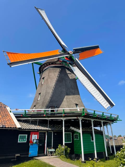 Holland: Tulips & Windmills – Private Tour by Car or Van - Lisse and the tulip-field photo stop
