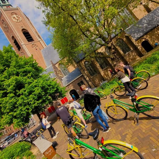 Interactive Safe 2,5hr Bike tour with Entertaining Guide - Scheveningen adds sea air and breathing room