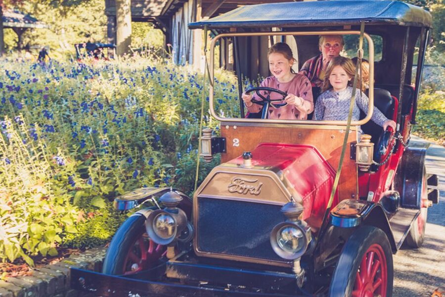 Kaatsheuvel: Efteling Theme Park Day Admission Ticket - How long should you stay?