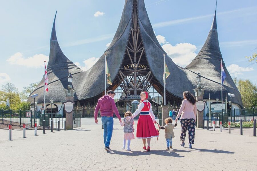Kaatsheuvel: Efteling Theme Park Day Admission Ticket - Raveleijn and the live shows