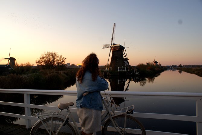 Kinderdijk Area Cycling Tour - Inside an authentic Kinderdijk windmill