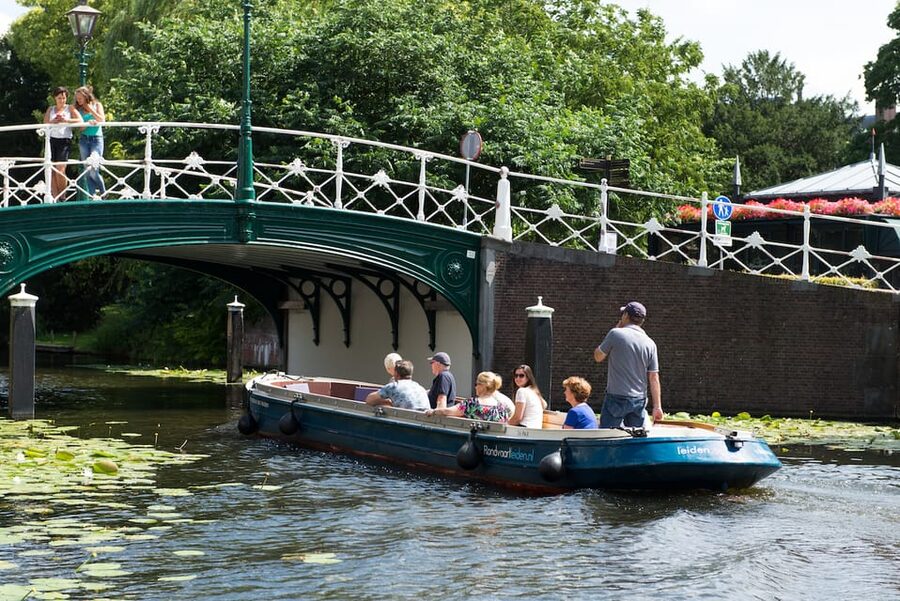 Leiden: Guided City Canal Cruise - Key points to know before you board