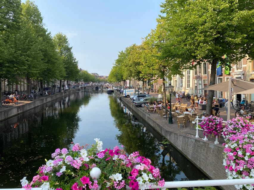 Leiden: Historical private guided tour from Amsterdam - Lammermarkt, canals, and Leiden’s first impressions