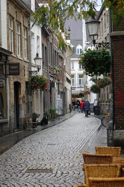 Maastricht: Day trip from Amsterdam with 3 country point - Vaals and the three-country point