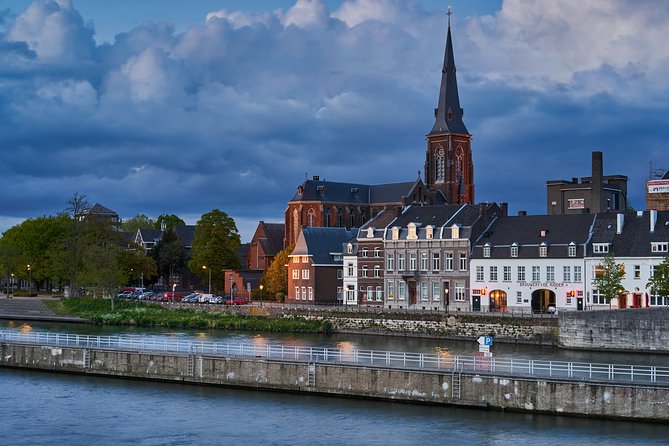 Maastricht Experience with a Local Photographer - Food, drinks, and what you should bring