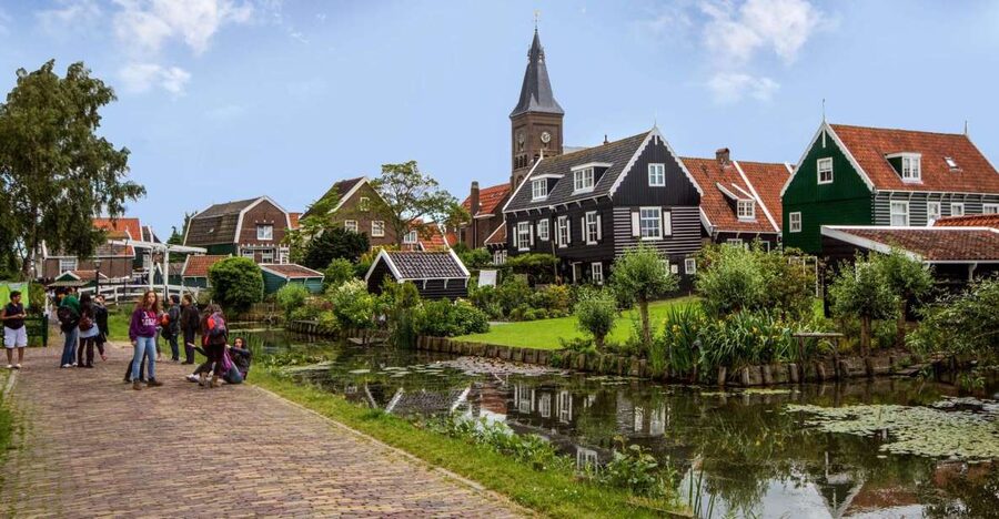 Marken, Volendam and Edam: Private Full-Day Tour - Starting in Marken, a village shaped by water