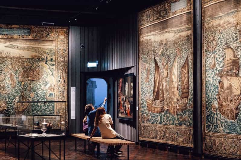 Middelburg: Zeeuws Museum Entry Ticket - Naval battles shown on woven wall hangings