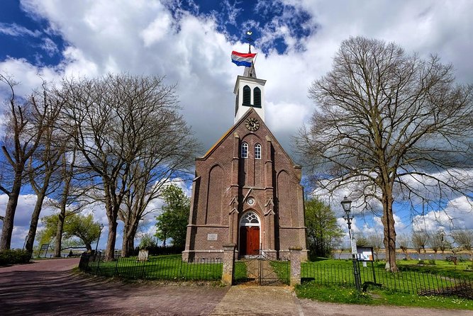 Off the Beaten Paths Dutch Landscape Private Tour 1/2 day Jaguar - Leaving Amsterdam for Broek in Waterland
