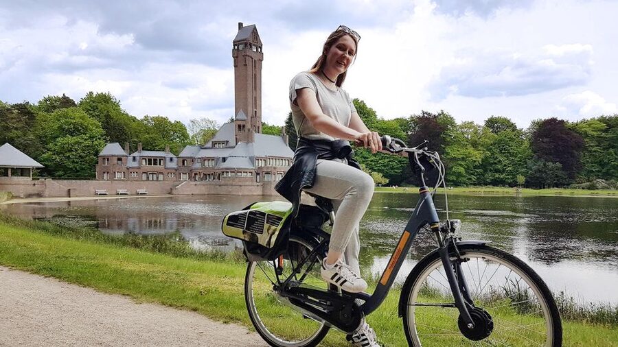 Otterlo: De Hoge Veluwe National Park Entry & E-bike - Riding across heath and forest