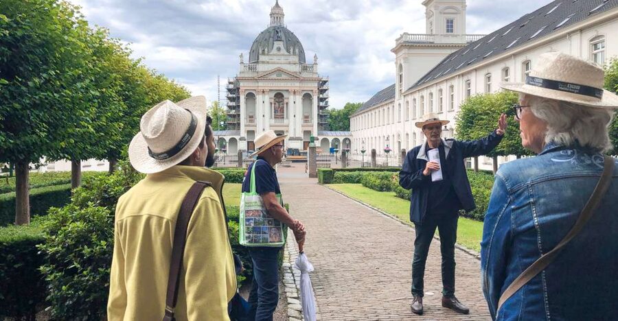 Oudenbosch: Guided City Walk - St. Louis Chapel and Its Courtyard