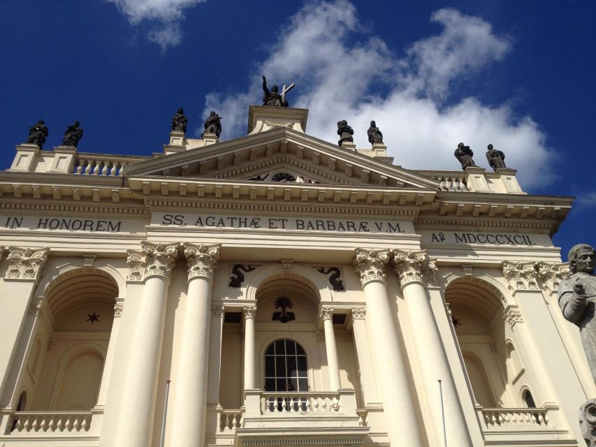 Oudenbosch: Tour at Basilica of the Holy Agatha and Barbara - Why this Oudenbosch basilica feels so unexpected
