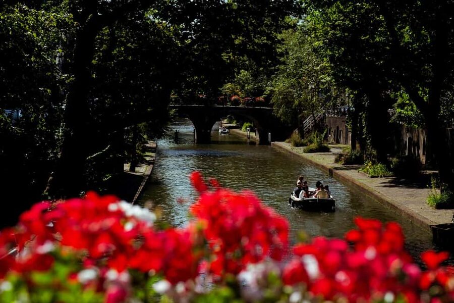 Our Utrecht City Tour (Limited group size & optional Lunch) - The Utrecht details that make this walk different