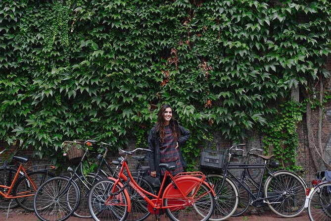 Personal Travel and Vacation Photographer Tour in Amsterdam - Jordaan: canals, streets, and an easy first choice
