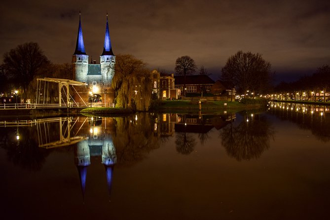 Photographic Tour in Delft Historical Center - Starting at the Hugo Grotius Statue