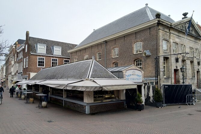 Photographic Tour in Delft Historical Center - What the photography instruction is really like