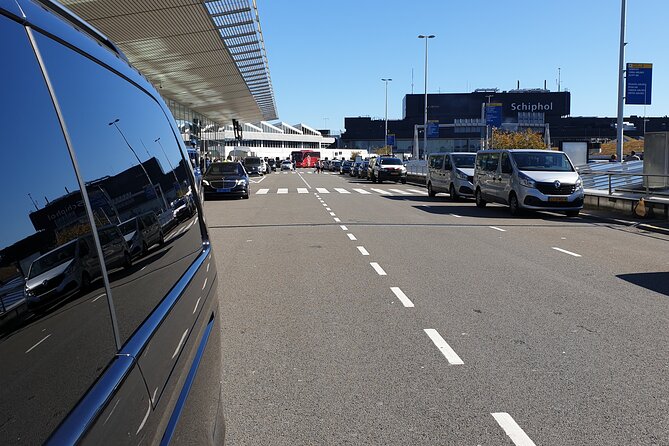 Private Airport Transfer to or from Schiphol Airport - Where the service can go wrong