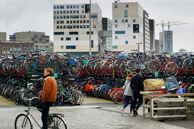 Private Amsterdam Bike Tour with a local guide (also for families) - Dam Square and Damstraat, the city’s starting point