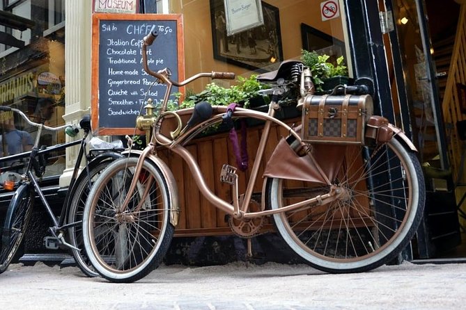 Private Amsterdam City Highlights Bike Tour (PRIVATE GUIDE) - Two hours through Amsterdam’s streets and canals