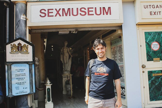 Private Amsterdam Red Light District and Coffee Shop Tour with Expert Guide - What the coffeeshop visit really offers