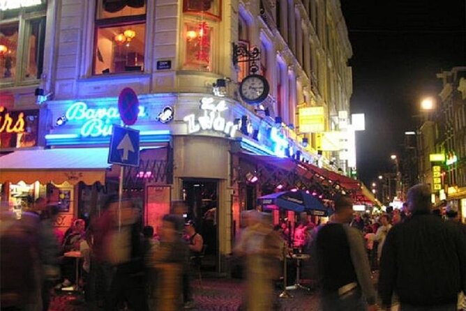 Private Amsterdam Red Light District and Coffee Shop Tour - Starting on Damrak and finding old Amsterdam