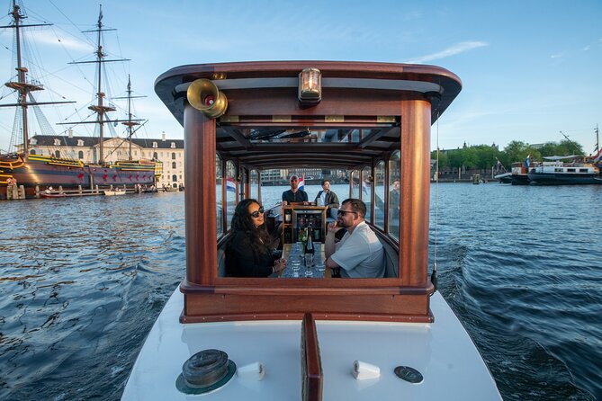 Private Boat Tour Amsterdam - 90 Min incl. welcome drink on historic saloon boat - A quieter way to see Amsterdam