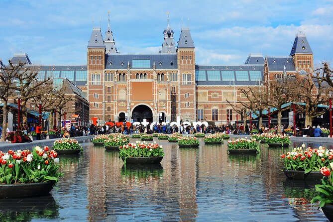 Private Day Tour of Amsterdam's Old Town Highlights by Car - The three-hour Old Town tour