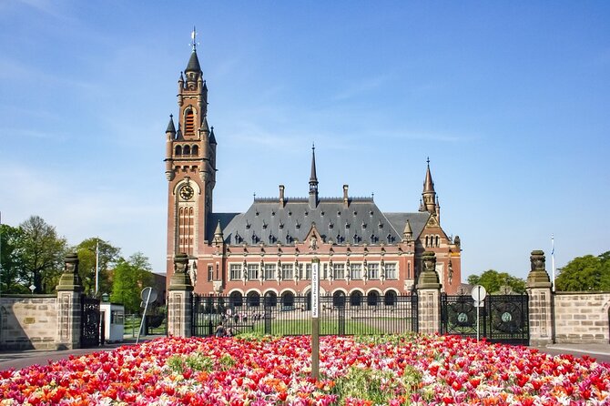 Private Day Tour: Rotterdam and The Hague. English or Spanish - The private vehicle is the main convenience