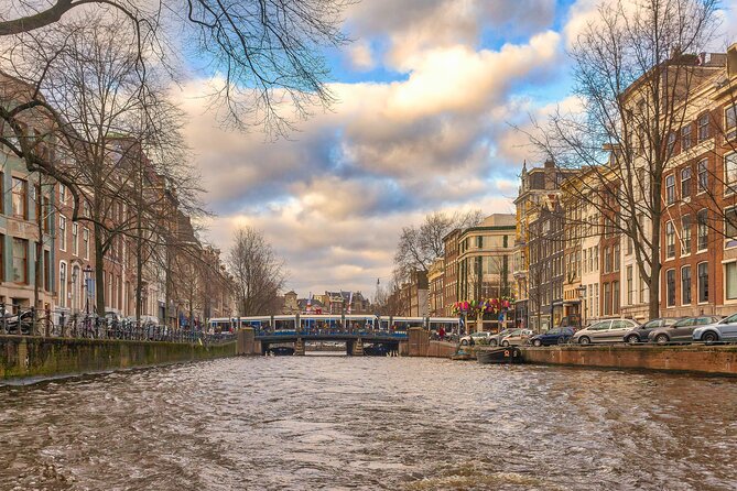 Private direct transfer from Amsterdam to Rotterdam - What the one to two hour journey is like