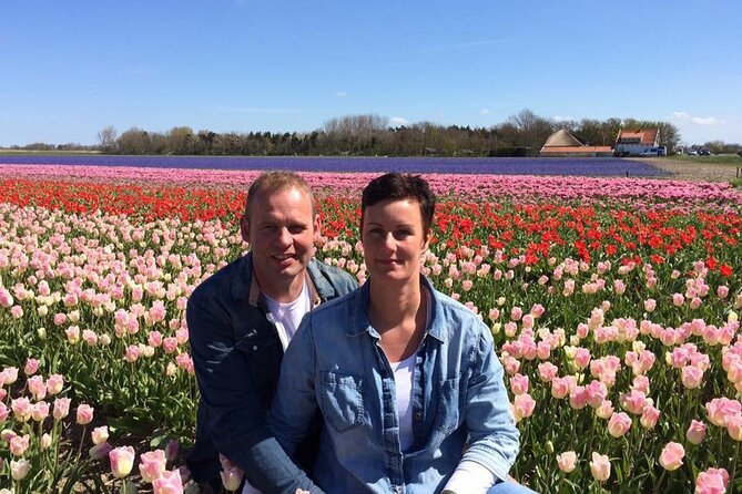 Private Guided Keukenhof Gardens and Zaanse Schans Tour - Clogs and craft at the wooden shoe workshop