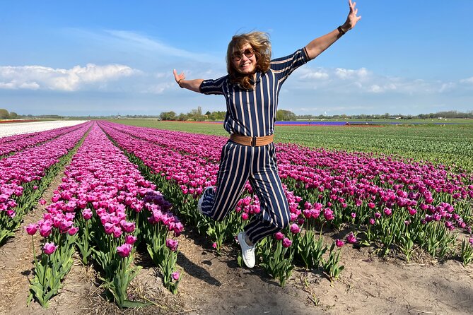 Private Guided Keukenhof Gardens and Zaanse Schans Tour - Climbing De Kat, the last paint mill