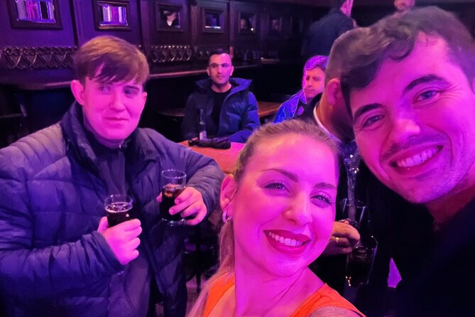 Private Hostess Bar Tour in Amsterdam Red Light District (3h) - Dance shows and drinking games