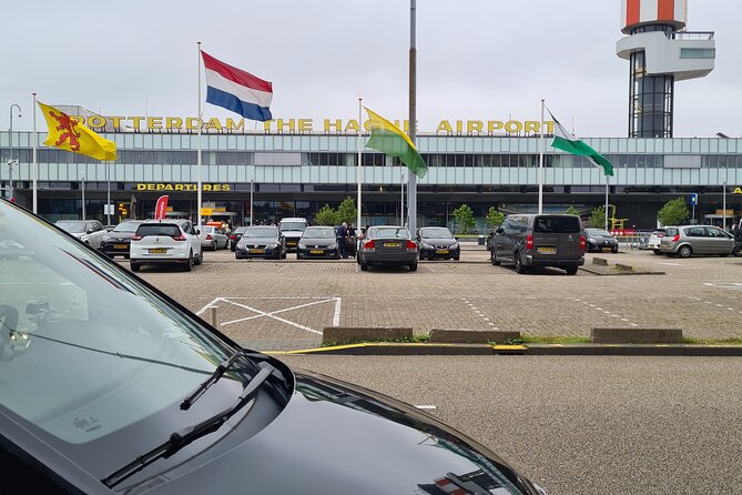 Private Minivan Transfer from Rotterdam - Amsterdam Can Be More Than a Drop-Off