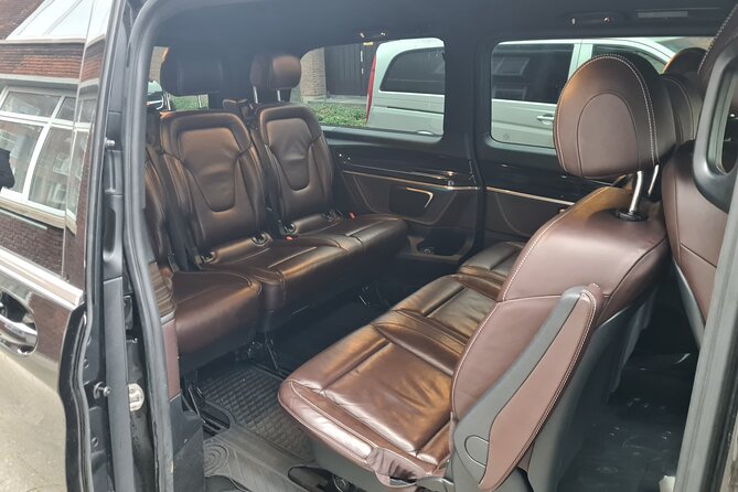 Private Minivan transfer to Rotterdam - Arriving in Rotterdam with fewer decisions to make