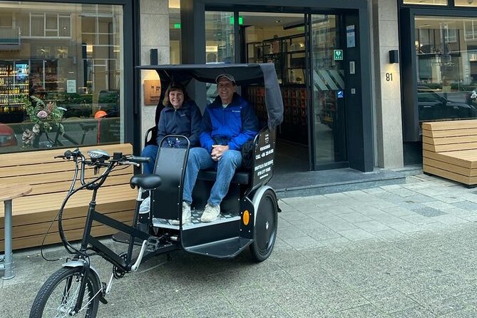 Private Pedicab/Rickshaw Tour of Rotterdam With a Local Guide - Markthal, where architecture meets food