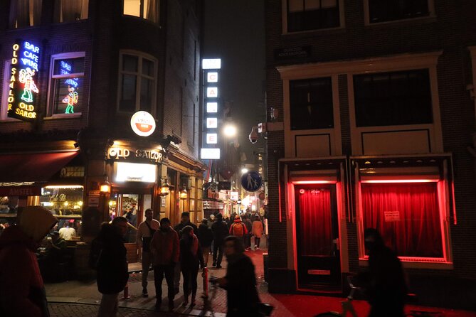 Private red light district & coffeeshop tour with a local - Is $116.31 per person a fair price?