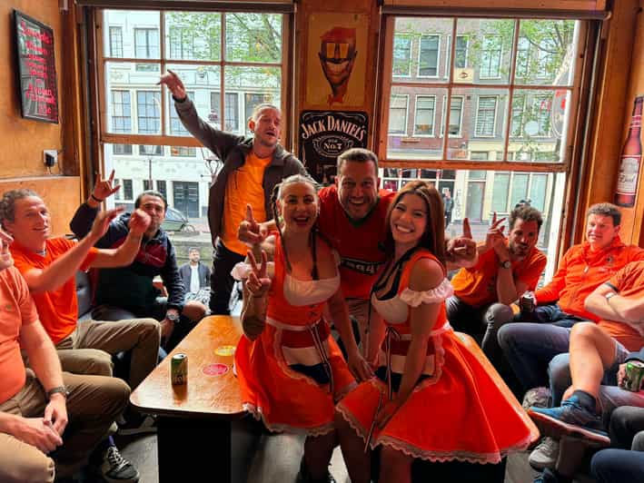 Private Red Light Tour City Center with Beer Maid Guide - What this Amsterdam night is really designed to do