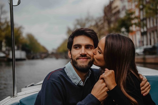 Private Romantic Canal Cruise Amsterdam with Bubbly and Snacks - The Golden Belt and the homes of wealthy merchants