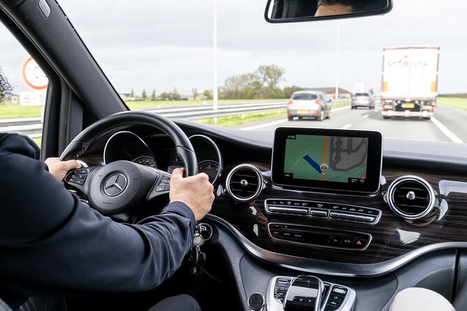 Private Taxi Airport Transfer to or from Schiphol Airport (AMS) - The human side of the service