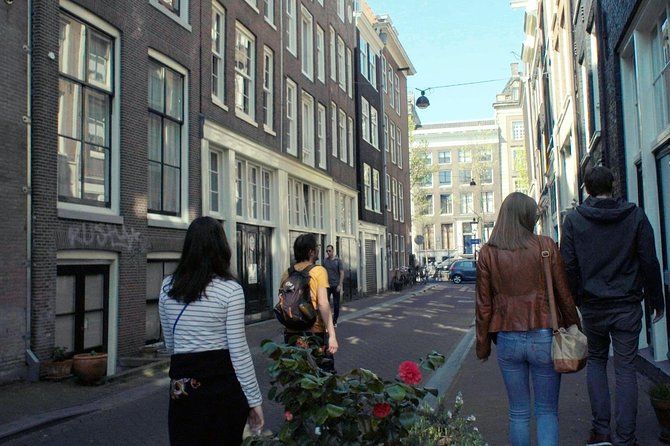 Private Tour: Amsterdam's City Highlights and Hidden Gems - Dam Square explains the city’s center