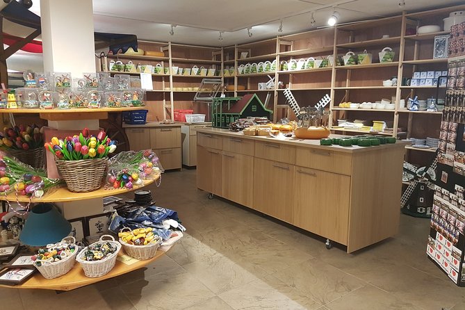 Private Tour of Simonehoeve Cheese Farm and Clog Factory - Who will enjoy Simonehoeve most?