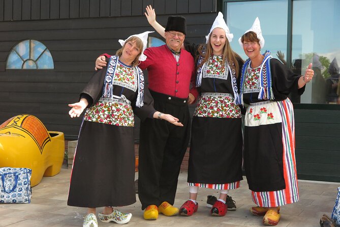 Private Tour of Simonehoeve Cheese Farm and Clog Factory - Timing, language, and useful booking details