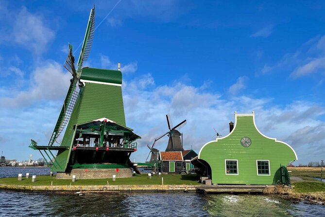 Private Tour to Giethoorn with boat and Zaanse Schans windmills - Transport, timing, and comfort on a 10-hour outing