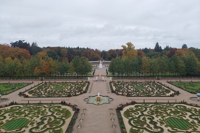 Private Tour to Royal Palace & Castle de Haar from Amsterdam - A private vehicle and a slower touring style