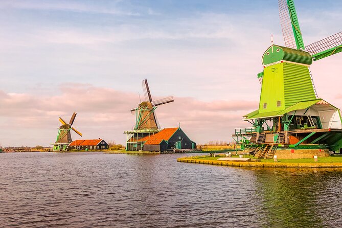 Private Tour to Zaanse Schans + Giethoorn with renting boat - Why pair Zaanse Schans with Giethoorn?